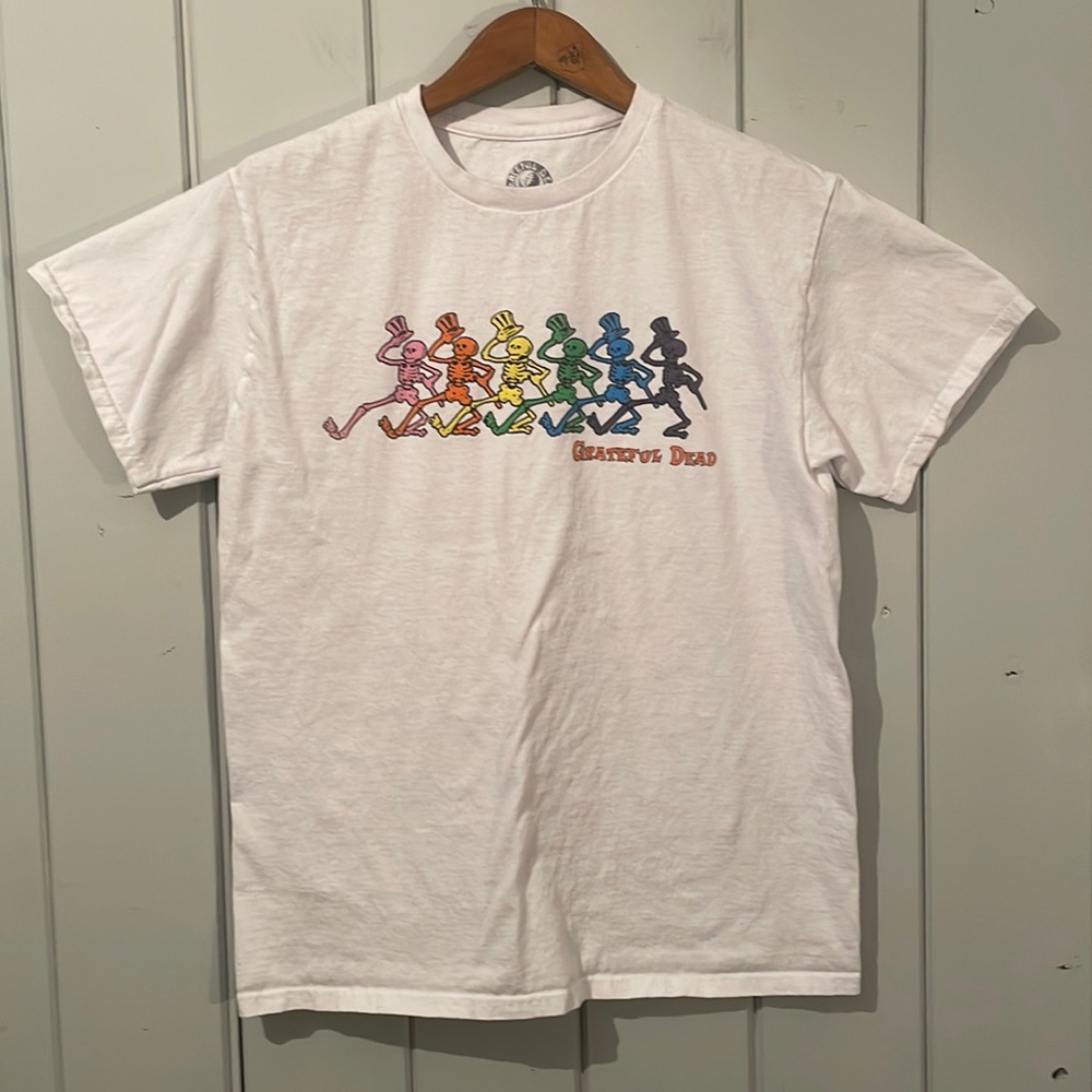 White Graphic Short Sleeve Tee